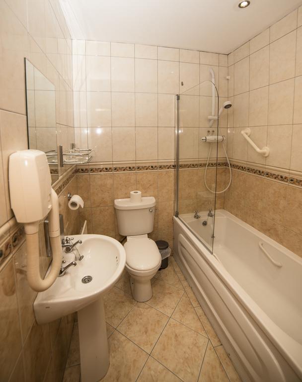 The Frontier Hotel Bridgend Zimmer foto