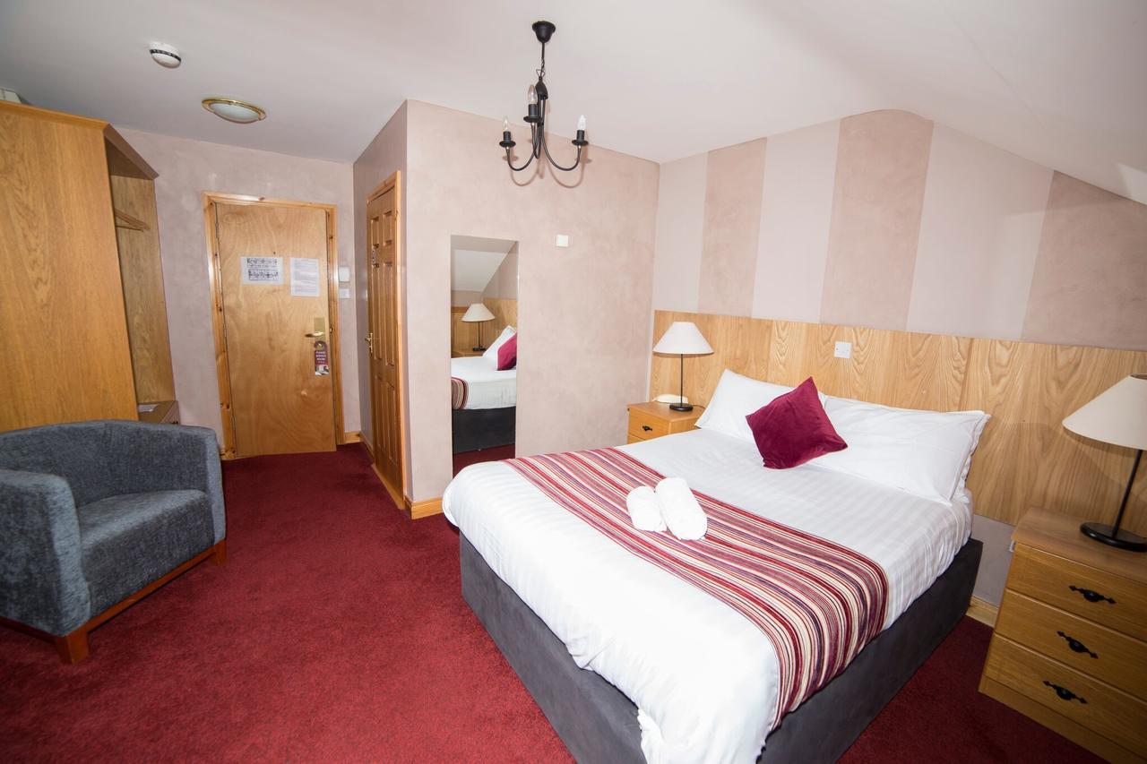 The Frontier Hotel Bridgend Exterior foto